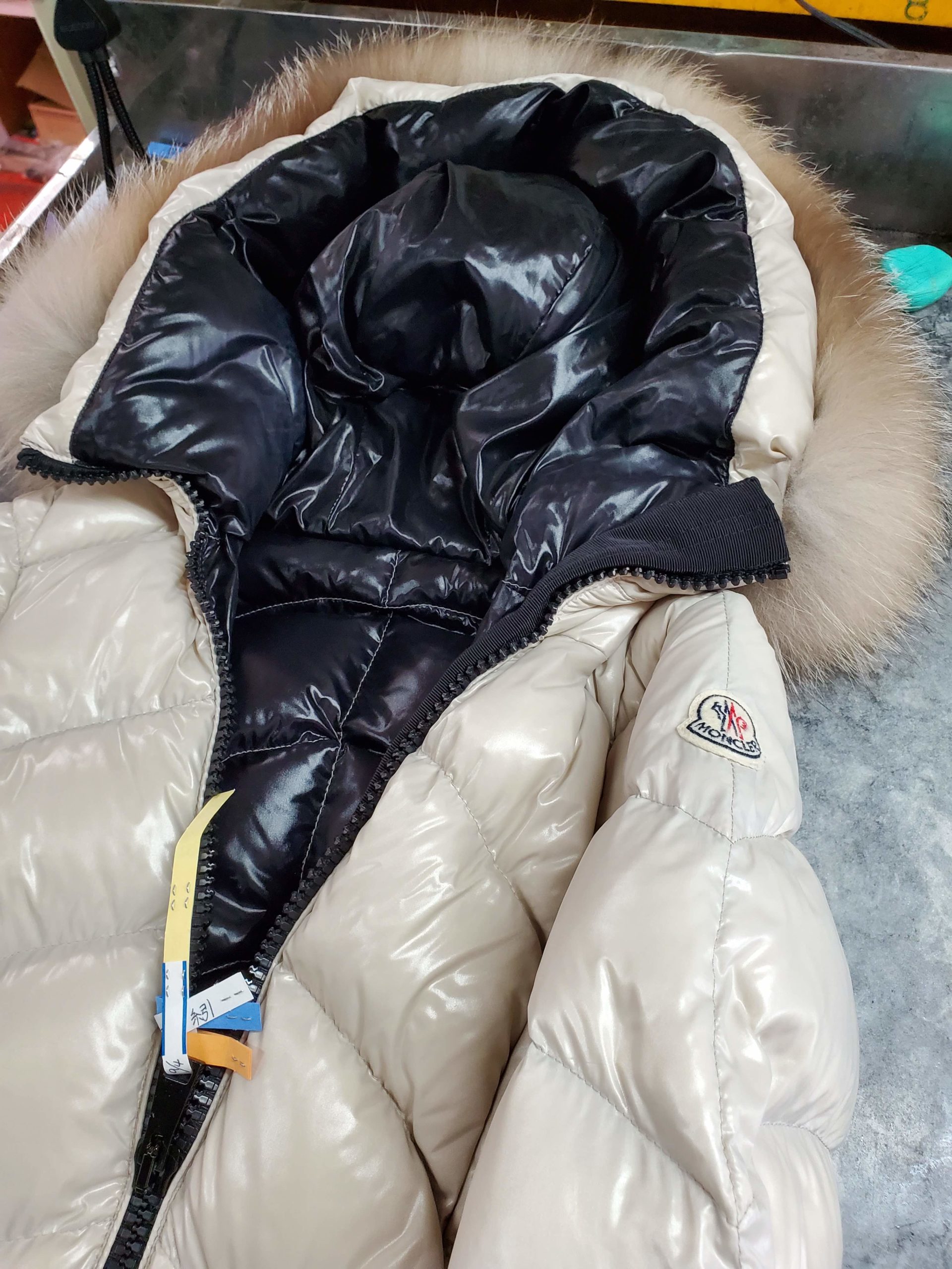 ◆モンクレールMONCLER【定価20万弱】ダウンコート◆ダメージ有クリーニング